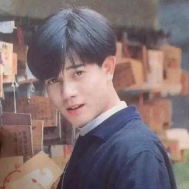 堕落天使，微信头像，堕落天使（但始终没有告诉她）