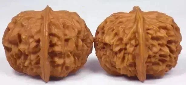 文玩核桃狮子头36万，赌核桃（文玩核桃狮子头大全）