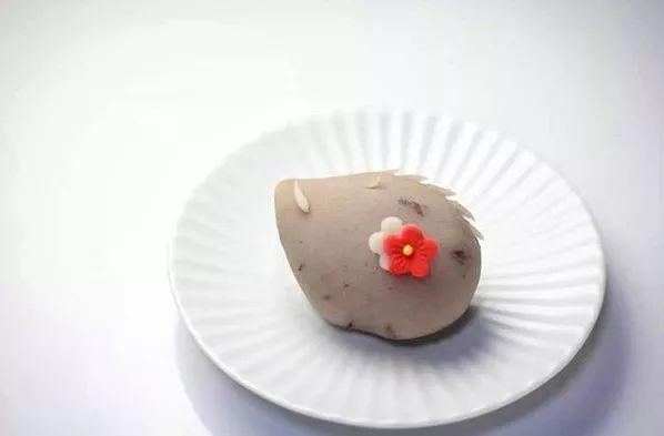 日本和果子的制作方法，日本食玩果子制作视频（日本匠人做出这么美的“和果子”）