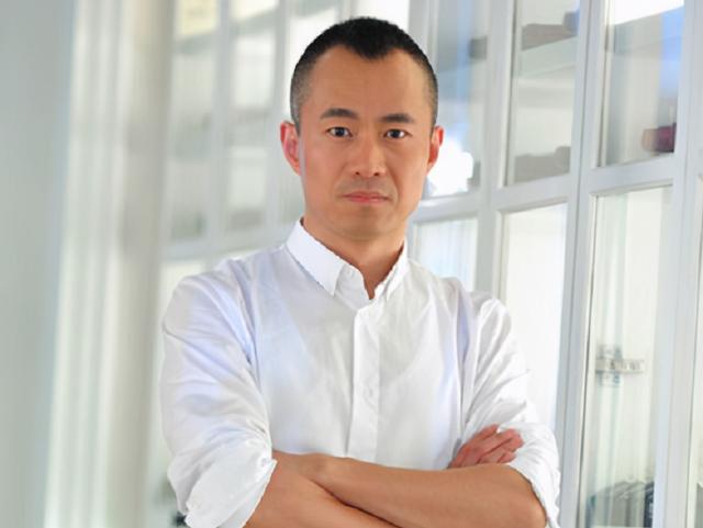 央视主持人邱启明事件，邱启明事件真相（公开怼央视、酒后打司机）