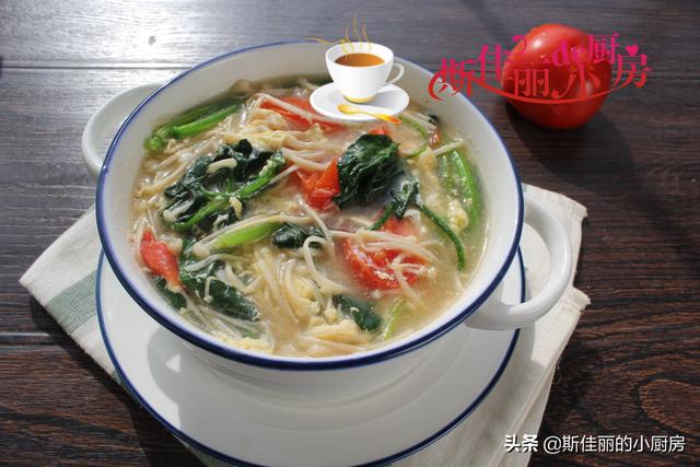 如何做金针菇蛋花汤，金针菇蛋花汤怎么做（这汤好喝好做便宜又鲜美）