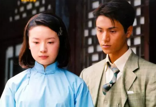 香帅传奇片尾曲，香帅传奇片尾曲看透（电视剧主题歌好像就很难出神曲了）