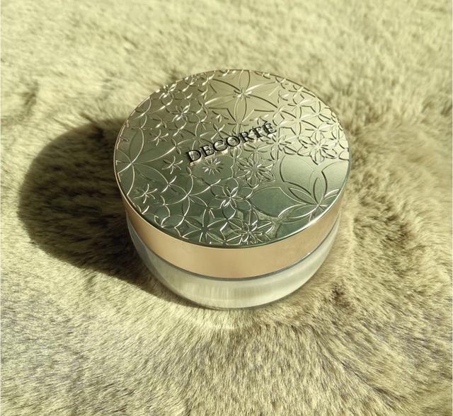 散粉排行榜前十名高端，十大散粉排行榜10强（大干皮公认的四款“零差评”散粉）