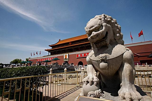 天安门城楼多高，国旗杆高度是多少米（天安门，天知地知，我知你知吗）