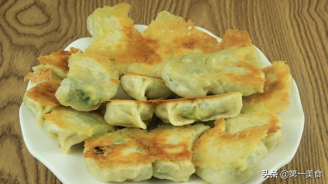 锅贴煎饺的做法，锅贴煎饺的做法大全（大厨讲解锅贴做法）