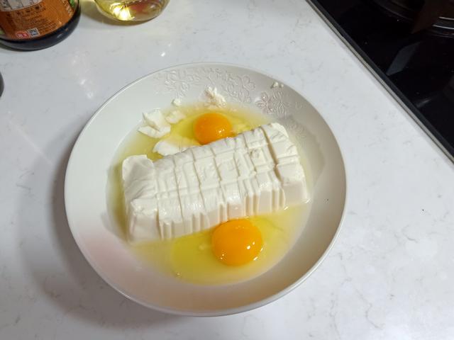 豆腐菜怎么做，嫩豆腐怎样做（每次做它儿子都吃2碗饭）