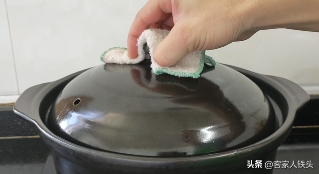 猪肚最简单的煲汤，汤色奶白营养味美