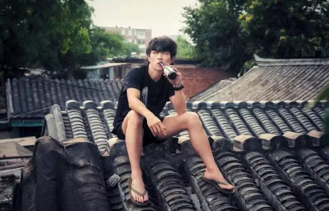 一听等于多少瓶，播放1瓶的等于几（民谣很穷，赵雷很火）