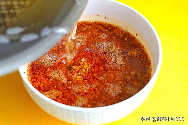 萝卜干咸菜，怎么做萝卜干咸菜（萝卜干这样腌放一年不坏）