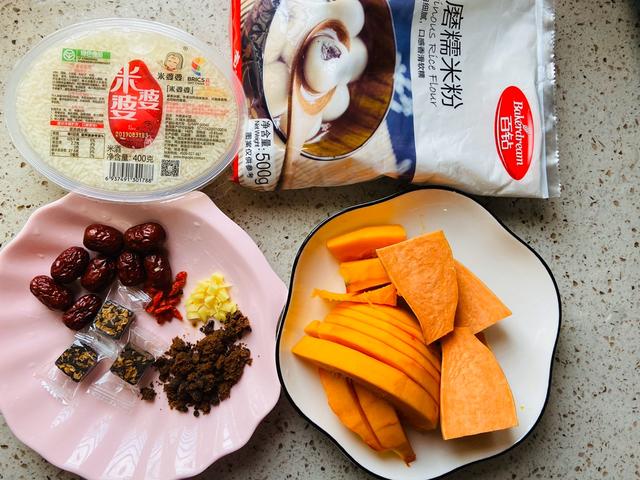 酒酿蛋汤怎么做，酒酿鸡蛋花汤的做法（没暖气的南方姑娘都喝它暖身）