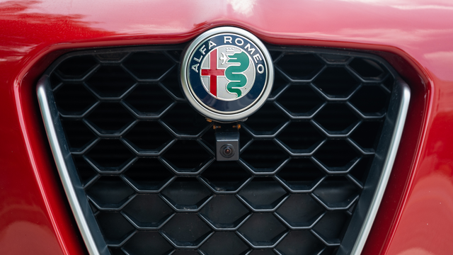 alfa romeo是什么车，alfa是什么品牌（来自意大利的浪漫与激情——阿尔法）