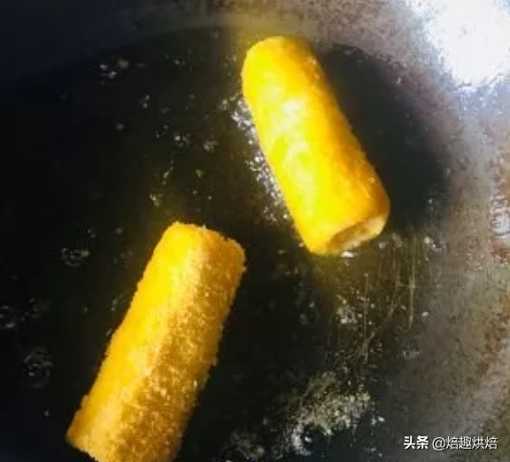 一根芝士热狗棒多少卡路里，一个芝士热狗的热量（香甜酥脆的芝士热狗棒）