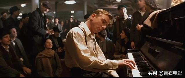 海上钢琴师是真实的故事吗，海上钢琴师的故事是真实的吗（《海上钢琴师》1900一生不下船）