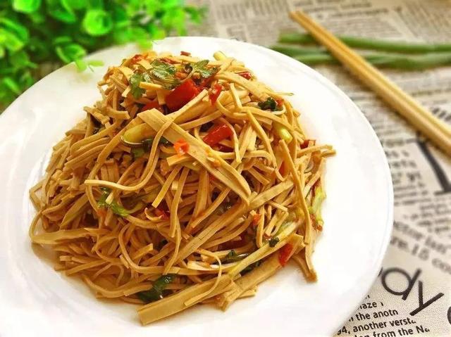 酱香豆腐丝怎么做，酱香豆腐丝怎么做才好吃（大爱的豆腐丝做法）