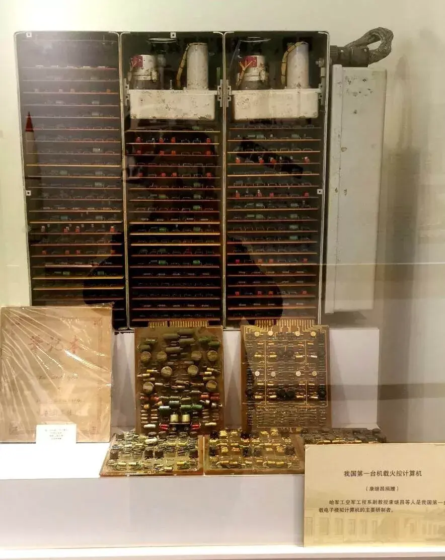 军工工程机械 2024年机械军工行业投资策略：周期复苏，新技术引领与国产替代机遇