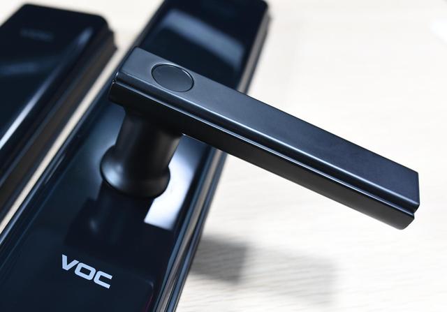 华为指纹锁怎么设置，华为p9指纹锁哪里设置（开门如此简单智能-华为VOC智能指纹锁S）