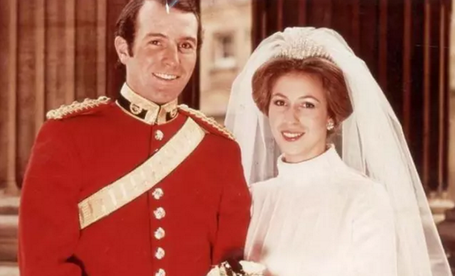 查尔斯王子的妻子卡米拉为什么不能成为王后，卡米拉王妃查尔斯孩子（女王最后的妥协）