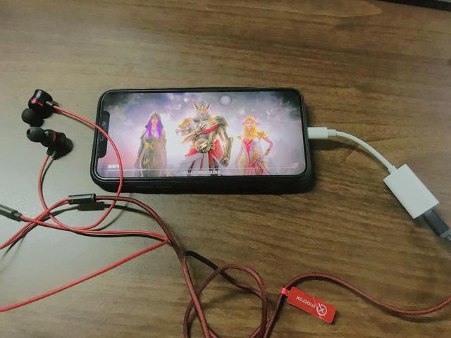 麦克风有电流声怎么解决，电脑麦克插上电流声很大的解决办法（耳机有电流声怎么办）