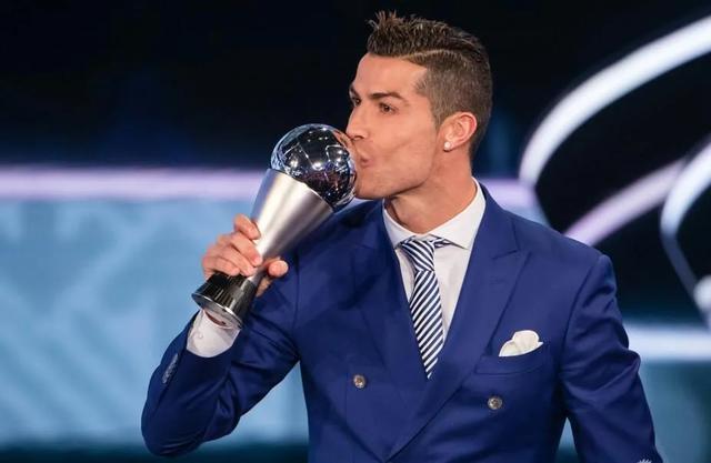 摔跤吧爸爸结局，摔跤吧爸爸结局视频（《摔跤吧爸爸》原型侄女上吊自杀）