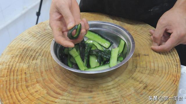 腌黄瓜条步骤，黄瓜省时的腌制方法