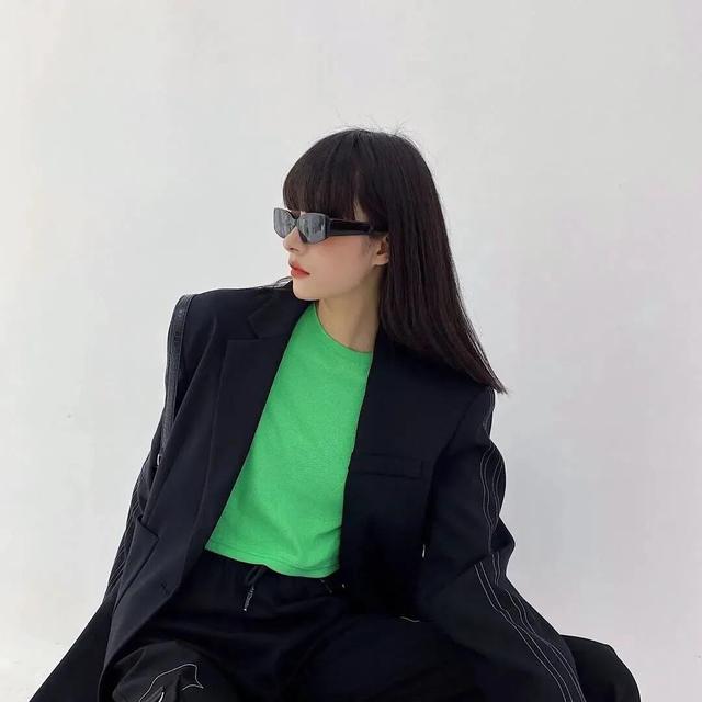 陈妤/剩下的明天更新吧/快来催更陈妤阿/被爱好似靠山，微信头像，陈妤/剩下的明天更新吧/快来催更陈妤阿/被爱好似靠山（头像，冷淡风头像）