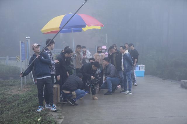 抖音怎么剪辑视频做成小视频教程，抖音怎么剪辑视频做成小视频教程下载？