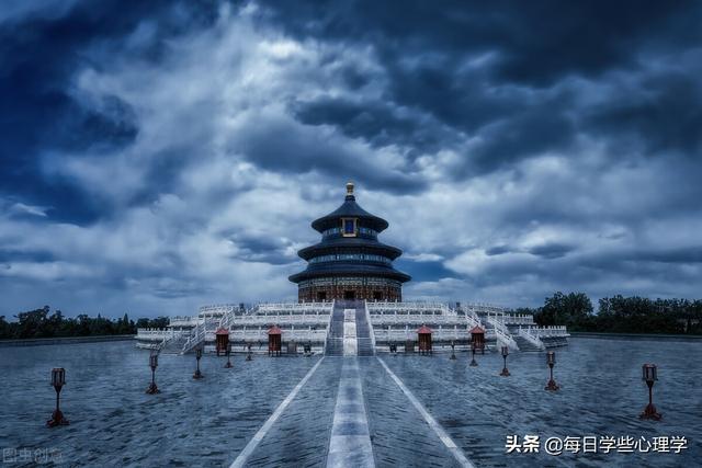 未曾清贫难成人，未曾清贫难成人的意思是什么（不经打击永天真”是什么意思）