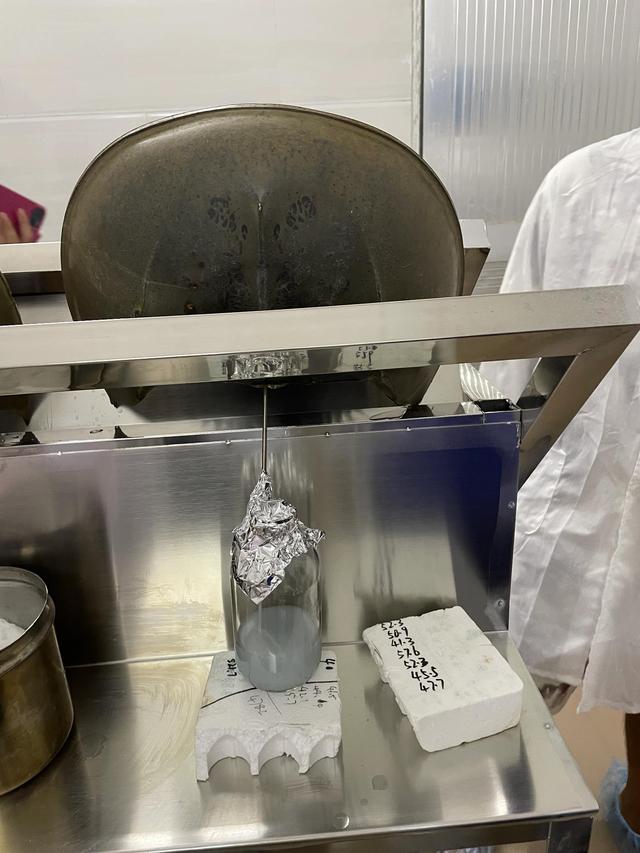 鲎为什么又叫做鲎鱼，这个是鲎吗（<hou>亲缘关系最近的是蜘蛛）