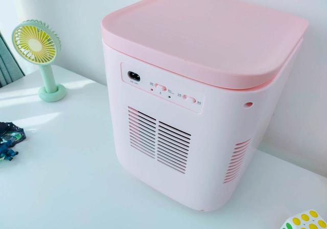 半导体制冷冰箱，什么是半导体制冷冰箱（倍思小冰屋学生冰箱评测）