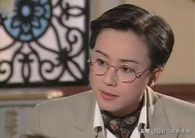 刘涛赞林心如版观音很虔诚，19版观音对比：有的像过家家
