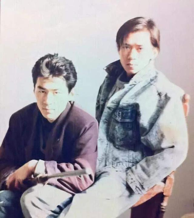 陈建斌结过几次婚，陈建斌结过几次婚年轻（陈建斌从“草根”变“皇阿玛”的上位史）