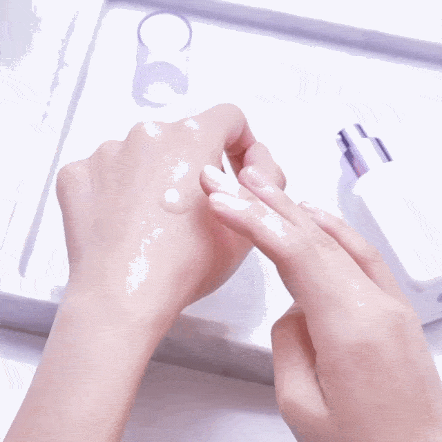 雅诗兰黛生产日期，雅诗兰黛保质期在哪里看（雅诗兰黛5款精华）