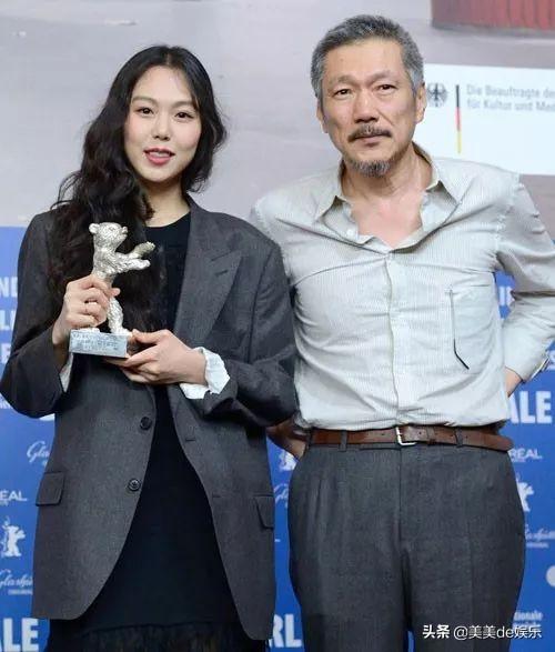 金敏喜老公，为何原配夫人在家泪流成河（和新欢手拉手走红毯）