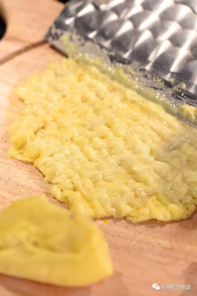 榴莲饼的家常做法视频,榴莲饼加盟(一个不到20块) 榴莲饼的家常做法视频,榴莲饼加盟(一个不到20块)