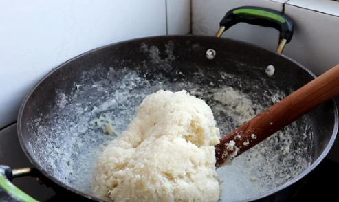 炸油糕怎么做，炸油糕怎么做作文四（炸油糕的做法家常做法窍门）