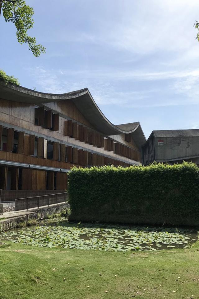 美院象山校区攻略，到中国美院象山校区（VR虚拟游览中国美术学院）