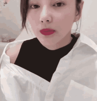 范冰冰的钻戒是多少克拉的，郭碧婷5克拉钻戒是碎钻