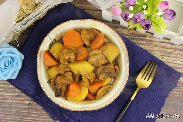 怎样做土豆炖鸡，怎样做土豆炖鸡腿（鸡块炖土豆的家常做法）