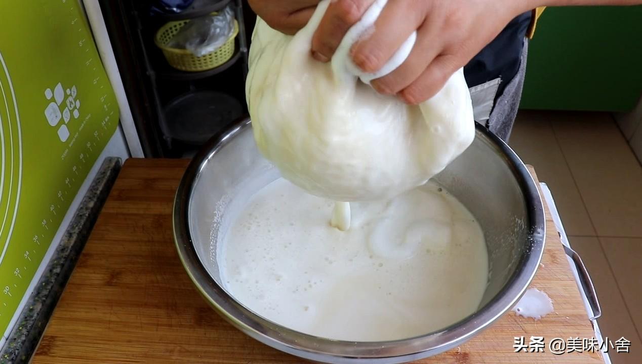 豆腐脑的做法和配方，豆腐脑的做法和配方图（详细配方比例告诉你在家做）