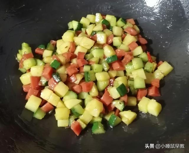 炒三丁怎么做好吃，炒三丁的做法（鲜香开胃又下饭）