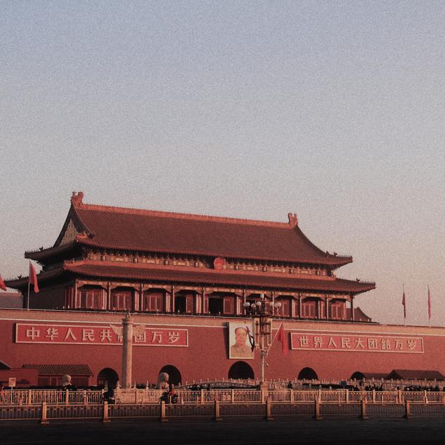微信朋友圈背景图，微信朋友圈背景图怎么恢复原来的白色（一些好看的朋友圈背景图）