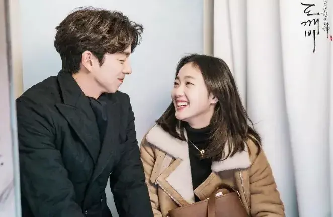 李采潭个人信息，请问这是什么电影（2021年韩国10大“最美女演员”）