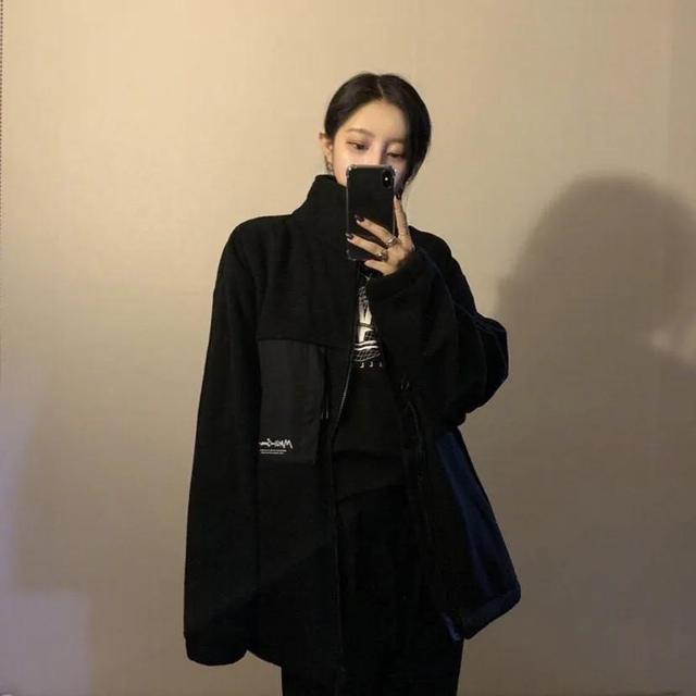 陈妤/剩下的明天更新吧/快来催更陈妤阿/被爱好似靠山，微信头像，陈妤/剩下的明天更新吧/快来催更陈妤阿/被爱好似靠山（头像，冷淡风头像）