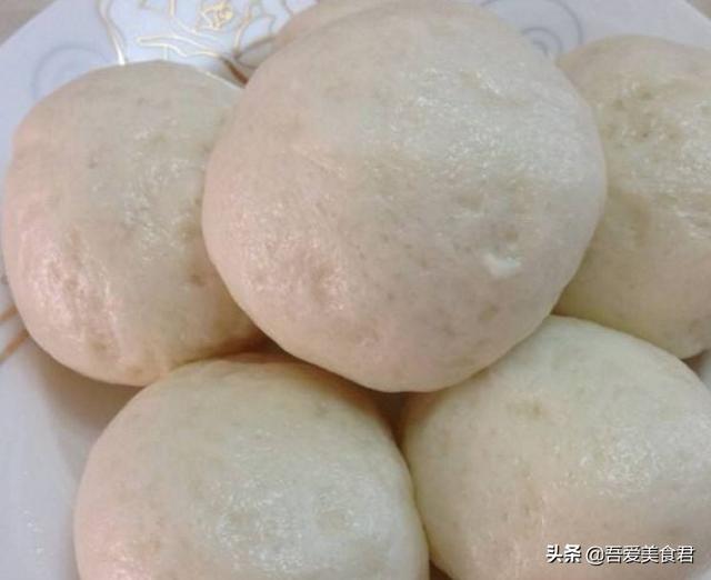 馒头配方与做法，馒头的做法和配方比例（在实体店做了三个月的学徒终于把这套包子馒头的制作配方学会了）