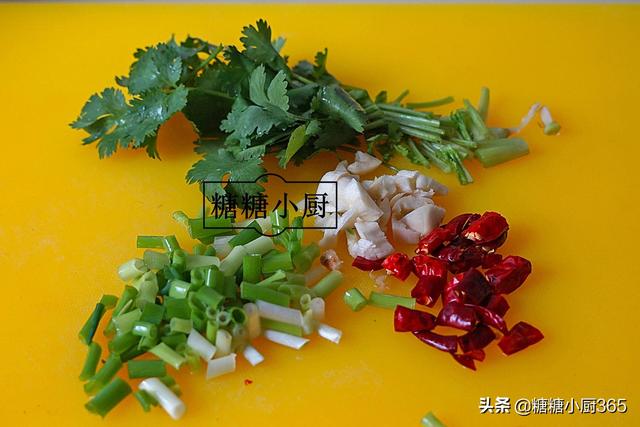 丝瓜炒豆腐怎么做好吃，超好吃的丝瓜炒豆腐做法（却比吃大鱼大肉更下饭）