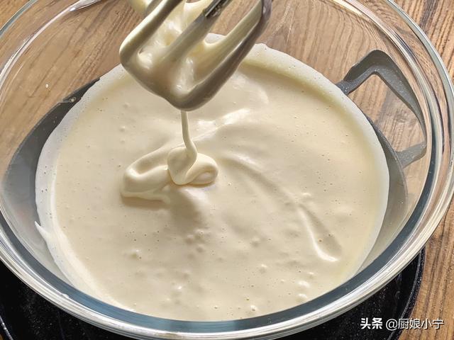 用电饭煲做蛋糕的方法和步骤，在家怎么用电饭煲做蛋糕方法教程（电饭锅做蛋糕原来这么简单）