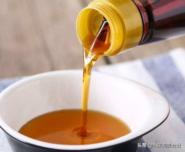 麻油是花椒油还是藤椒油，麻油是什么油（麻油是同一种油吗）