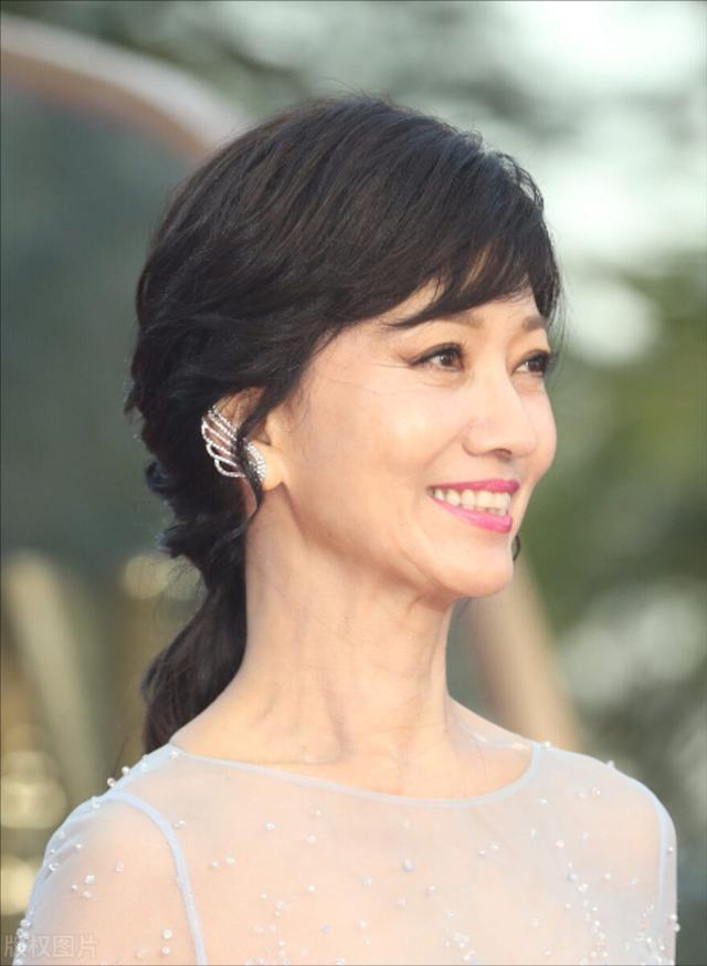 写给赵雅芝的情书,而黄元申此时早已和台湾影星史倩予结婚3年之久