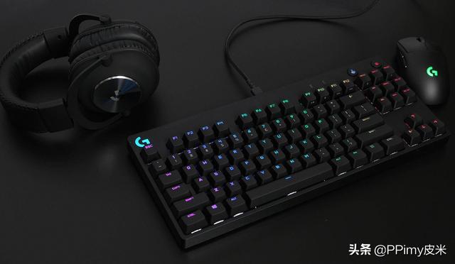 罗技游戏方向盘怎么样，TRUEFORCE力反馈方向盘