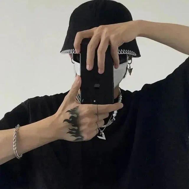 林知晚  个性超帅气男头，微信头像，林知晚  个性超帅气男头（超多个性、帅气男生头像任你选）